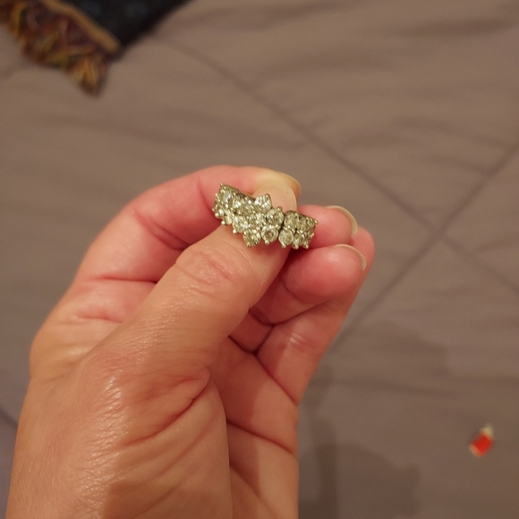 3 CARAT DIAMOND RING - Picture 3 of 6